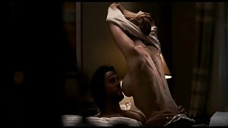 ماں آوا ایڈمز سوتیلی بیٹی ڈیلین ہارپر کو پڑھاتی سیکس سیکس ویڈیو ہیں۔