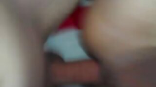 Kinky MILF stepdads سیاہ ڈک چوسنے کی عادت اور اس کے مرگا پر اس کے گدا اینڈیا سیکسی کو گولی مار دی